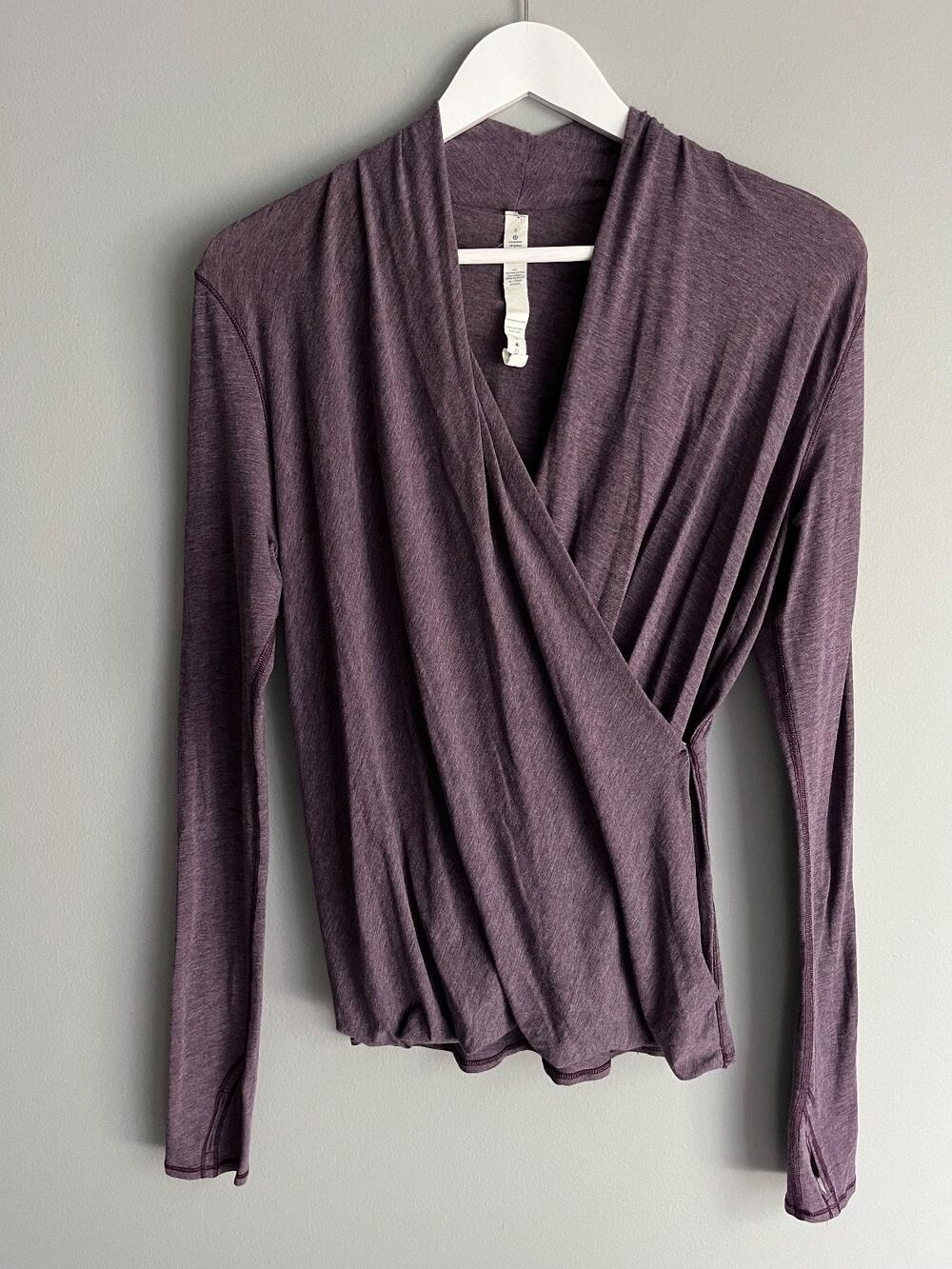 Lululemon Wrap Top Women's 6 Purple Long Sleeve Thumbhole Pilates Athleisure